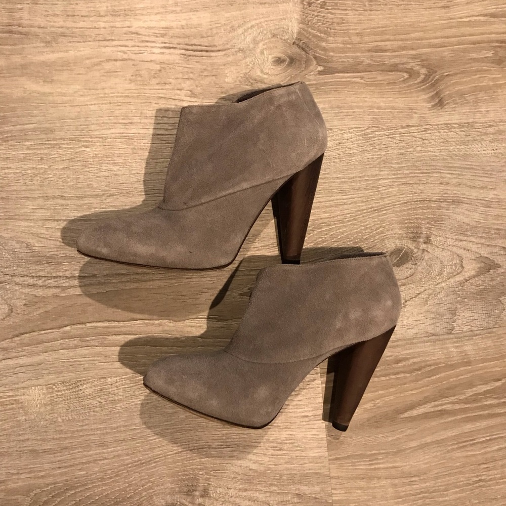 Cole Haan booties size 7.5